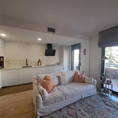 Rose Sensat Apartamens סאלו