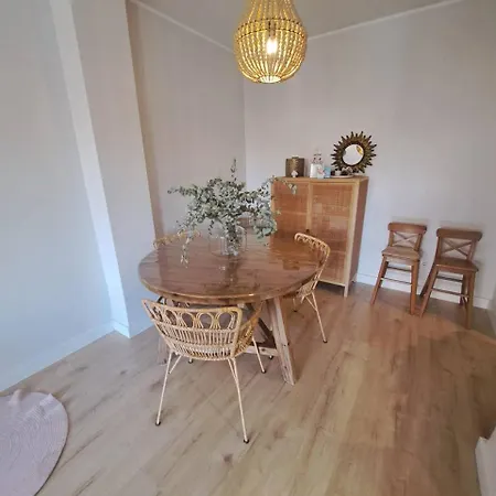 Rose Sensat Apartamens Lägenhet *