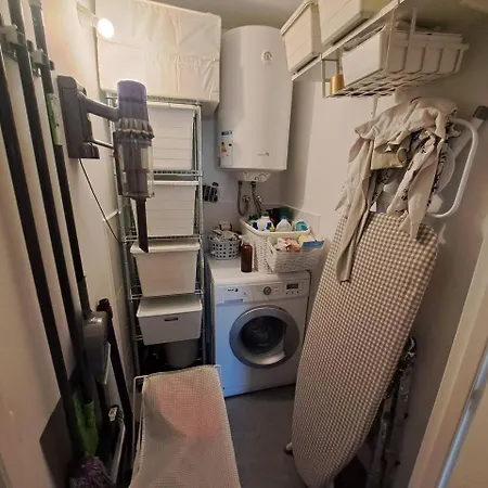 Rose Sensat Apartamens Lägenhet