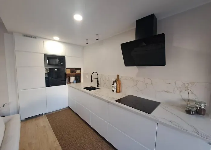 Rose Sensat Apartamens * סאלו