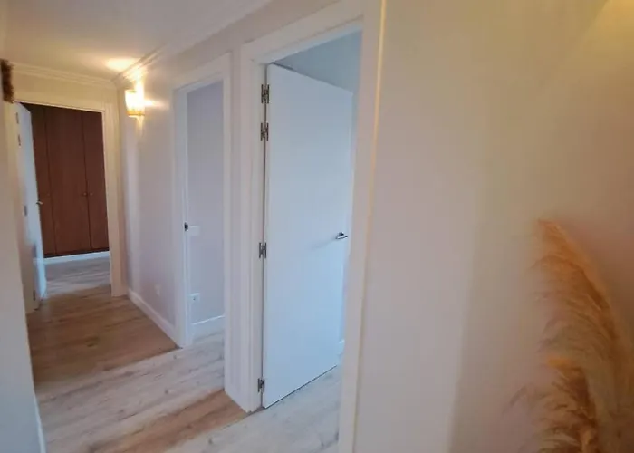Rose Sensat Apartamens דירה סאלו